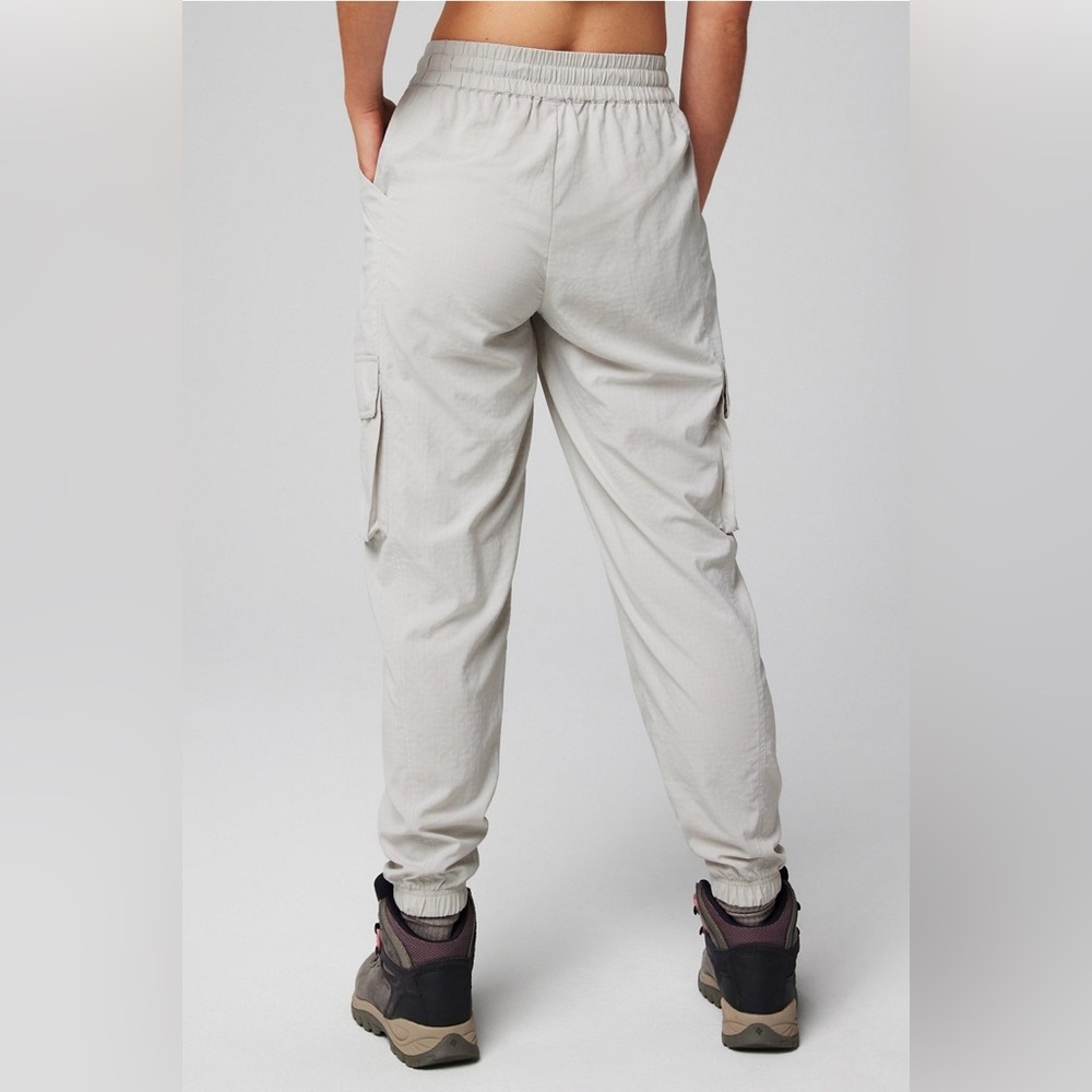 Fabletics Lightweight Ripstop Cargo Joggers in Luna Grey - Picture 12 of 13